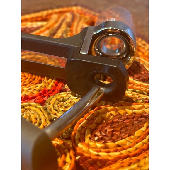 OXO Cherry /Olive Pitter - Picture 2 of 4